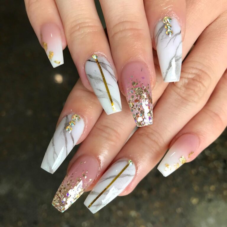 Decoração de unhas para final de ano