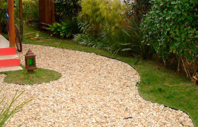 Pedras para jardim: tipos e ideias para usar no paisagismo